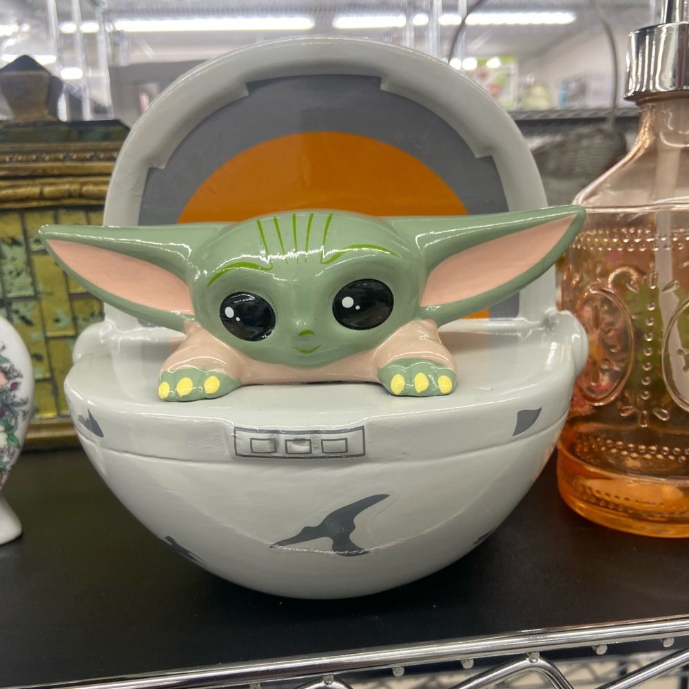Disney Star Wars The Mandalorian Grogu Baby Yoda Ceramic Bank